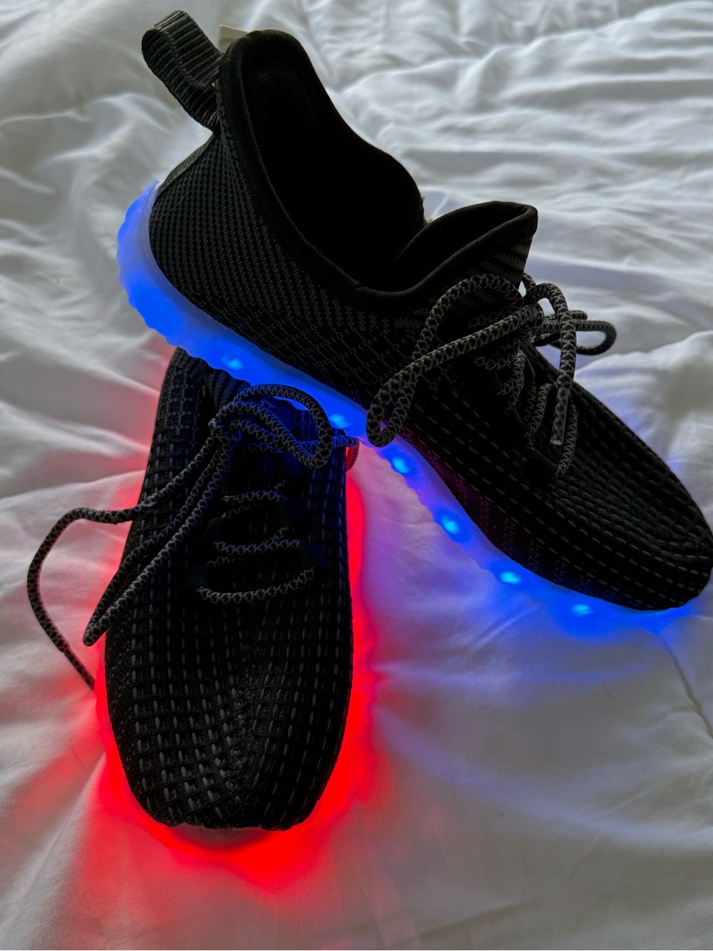 LED Multi colour Light-Up Women’s  Athletic Sneakers in Black USB charging cable